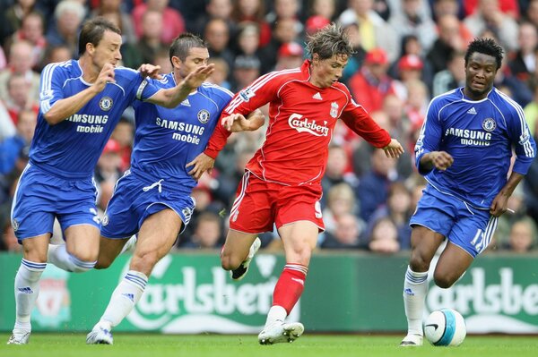 Fußballspiel Liverpool gegen Chelsea im Stadion