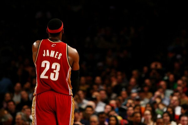 Jugador de baloncesto LeBron James foto