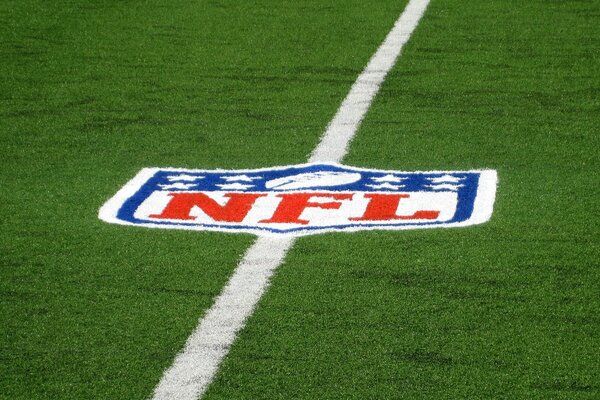 Terrain de football avec logo NFL