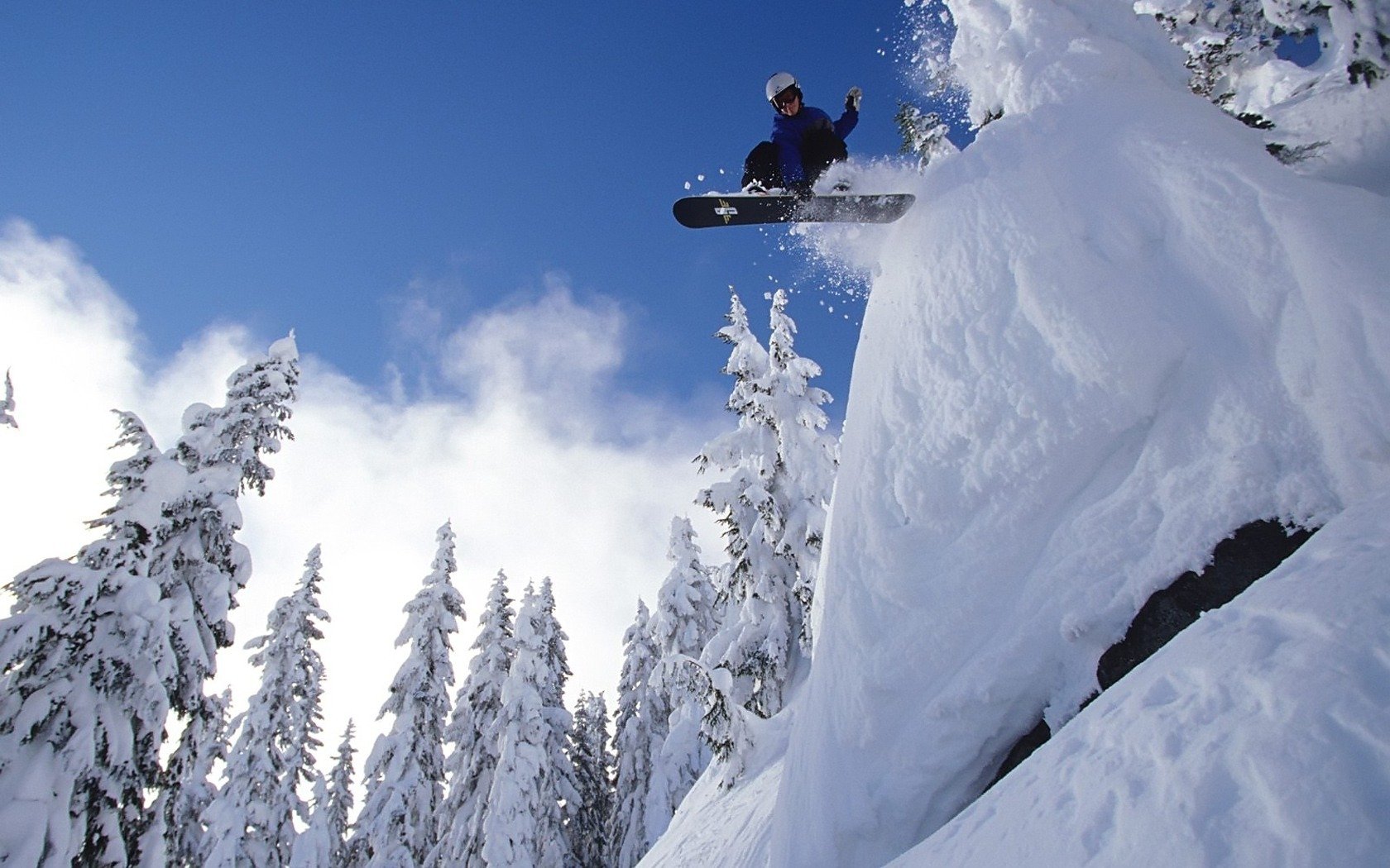 snowboard extrem fliegen schnee fichte