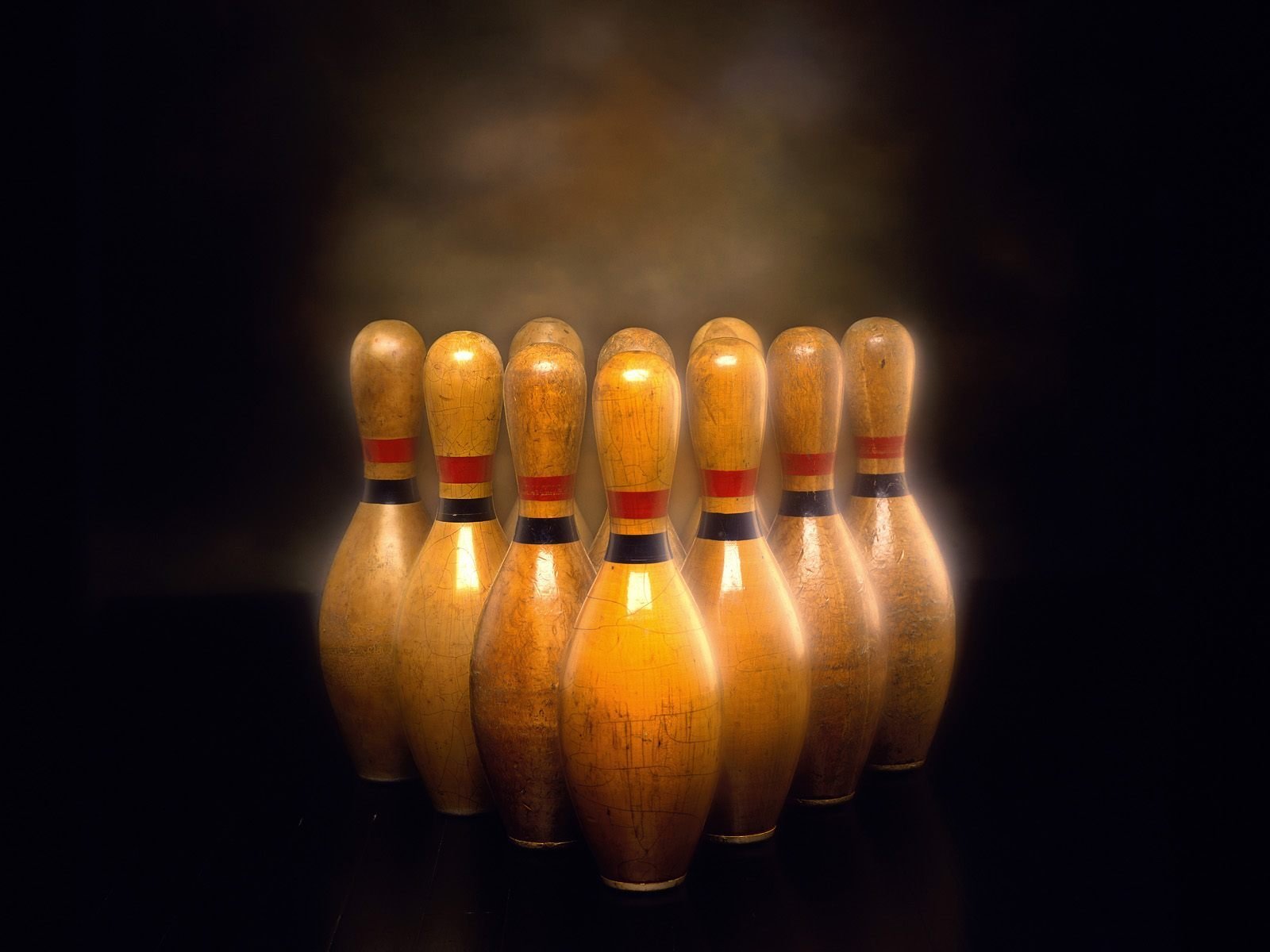 bowling of the strip lacquer