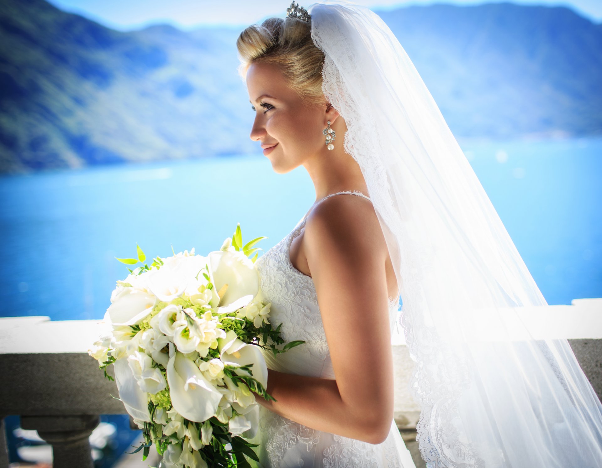 girl blonde bride wedding bouquet blonde bride