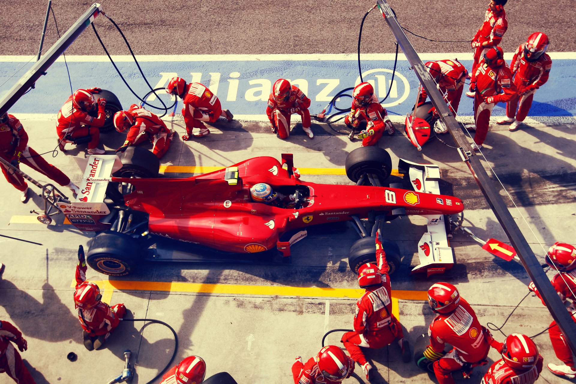 fernando alonso alonso ferrari 2010 f10 formule un f1 formula1 espagne italie boîte victoire