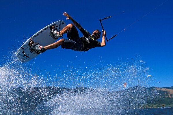 Kiteboarding at sea. Oregon