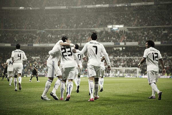 Le but gagnant est le Real Madrid . Équipe de football