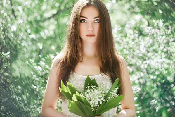 El aspecto de primavera del ramo verde