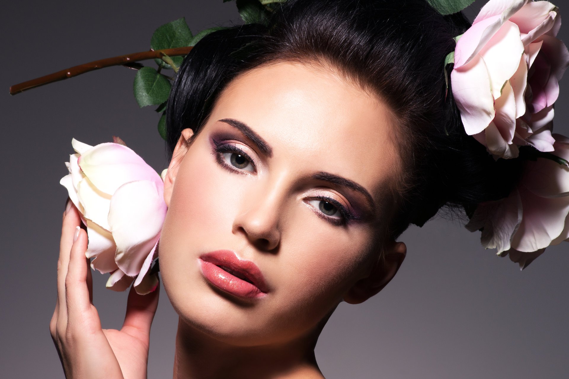 girl face make-up view eyes hair hair style hand flower roses style