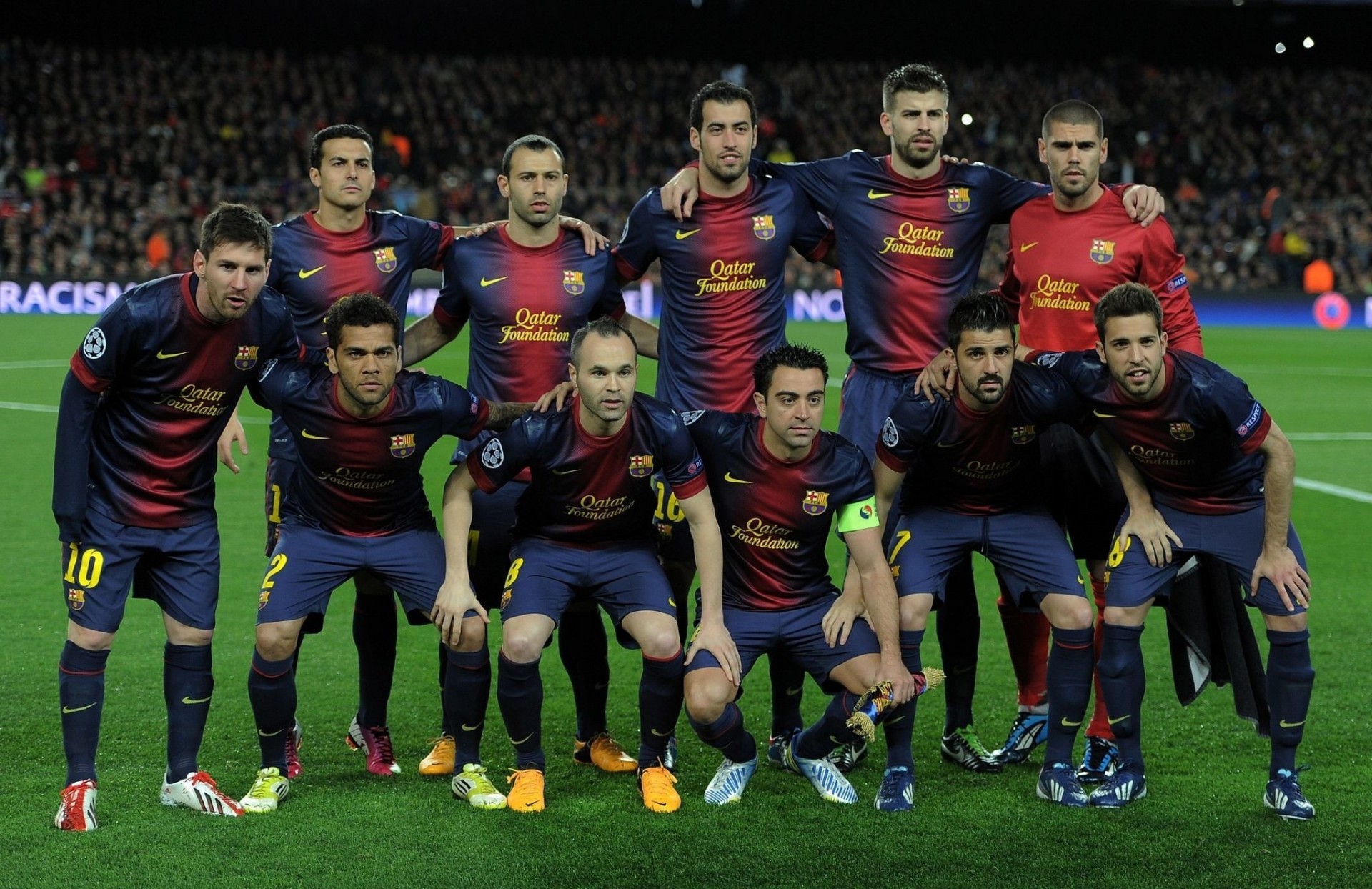 david villa victor valdez andres iniesta javier mascherano lionel messi komposition xavi daniel alves fußball gerard piqué jordi alba barcelona sergio busquets alba sport