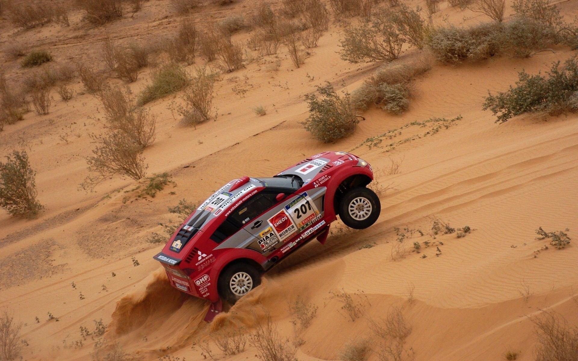 and mitsubishi desert sports car competition to dakar race