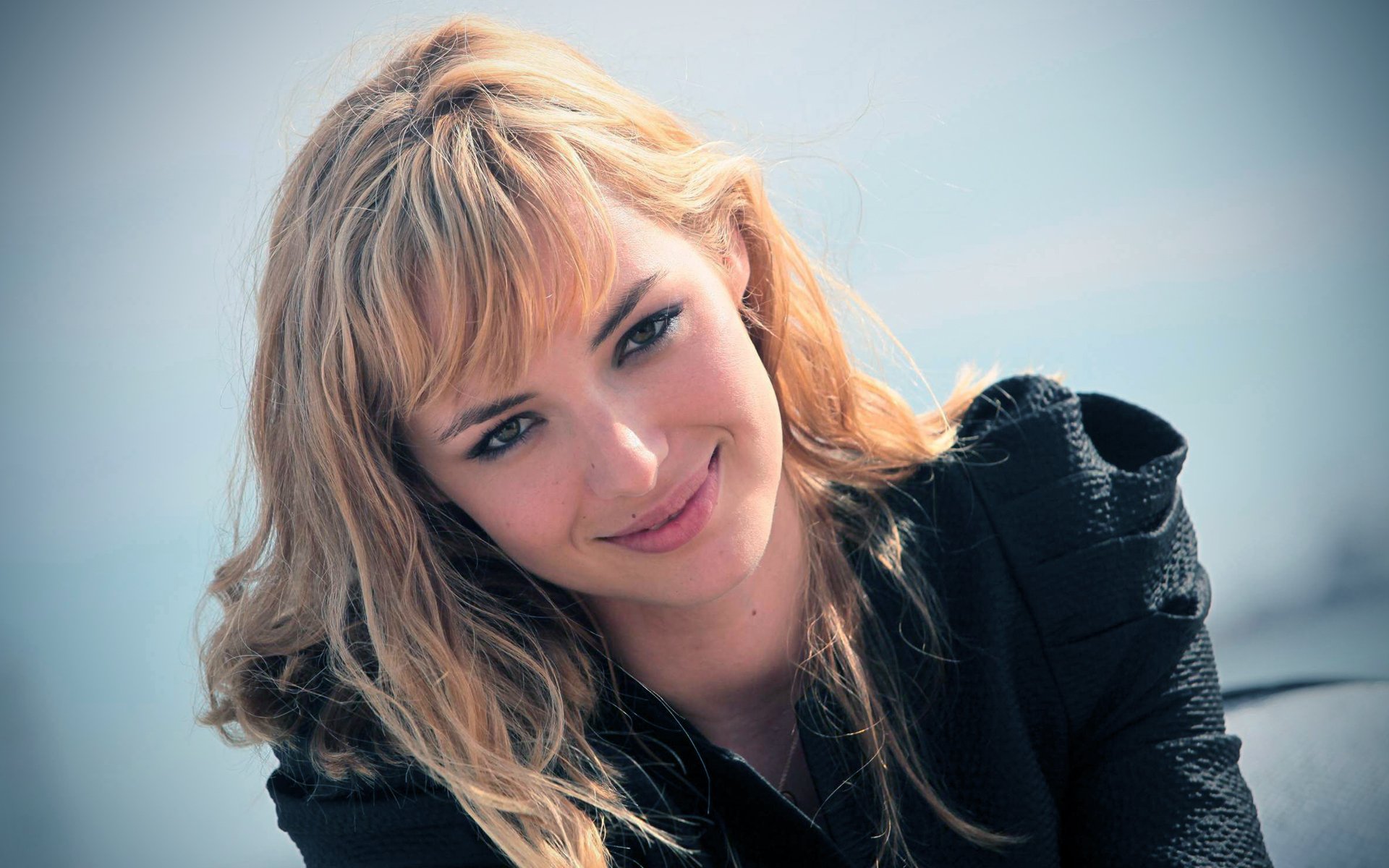 louise bourguin louise bourguin actriz sonrisa