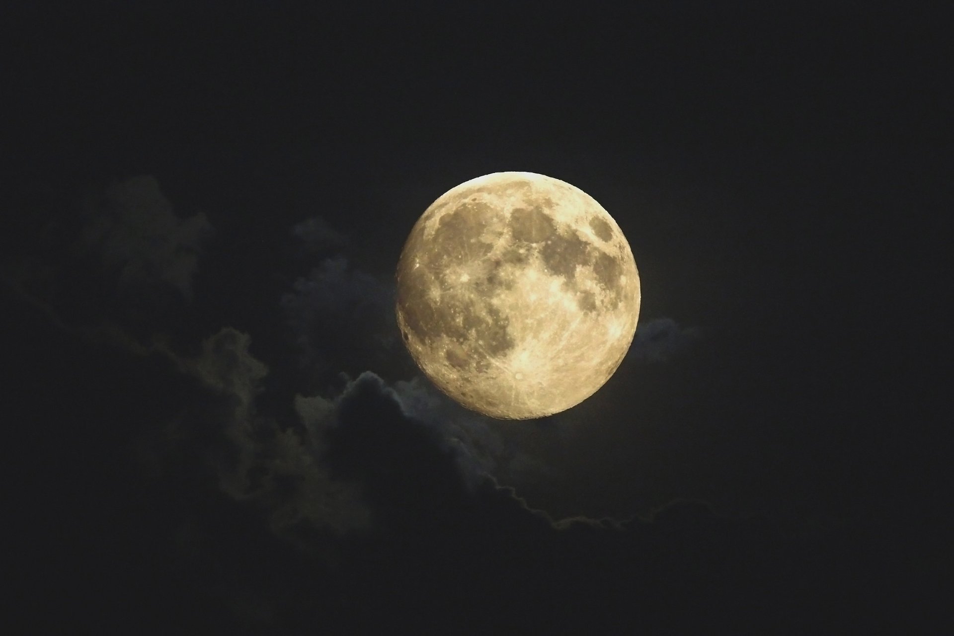 luna planeta luna llena nubes cielo satélite de la tierra