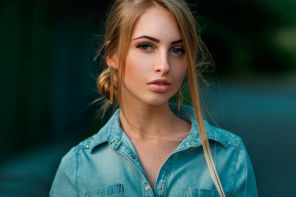 Brown-haired girl close-up