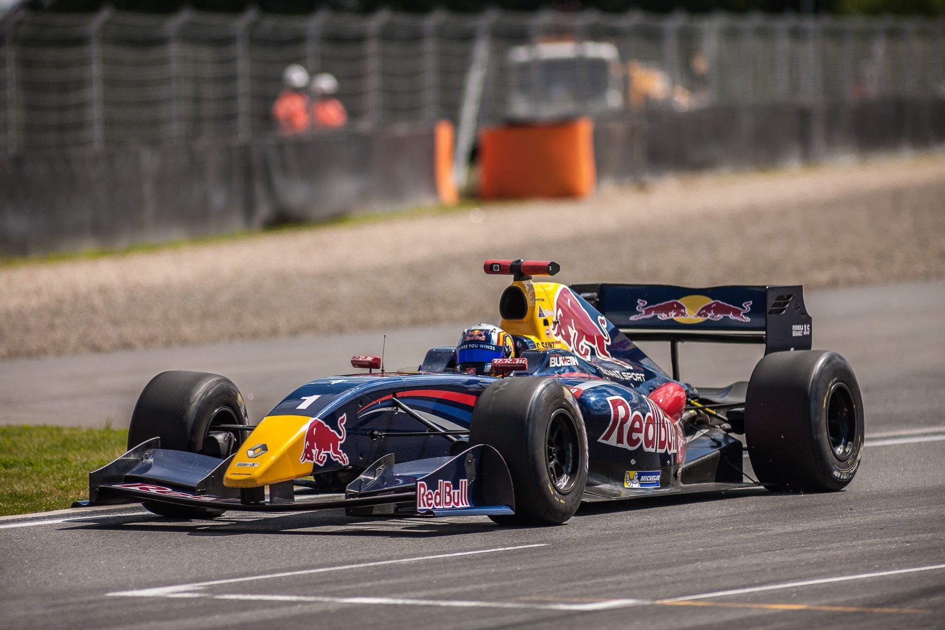 team track renault red bull formula 1 car f1 vehicles championship racing race to competition