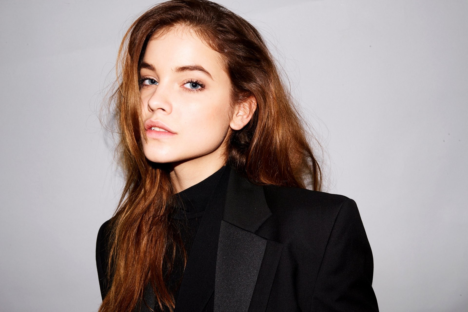 palvin barbara palvin bruna ragazza modello viso sfondo