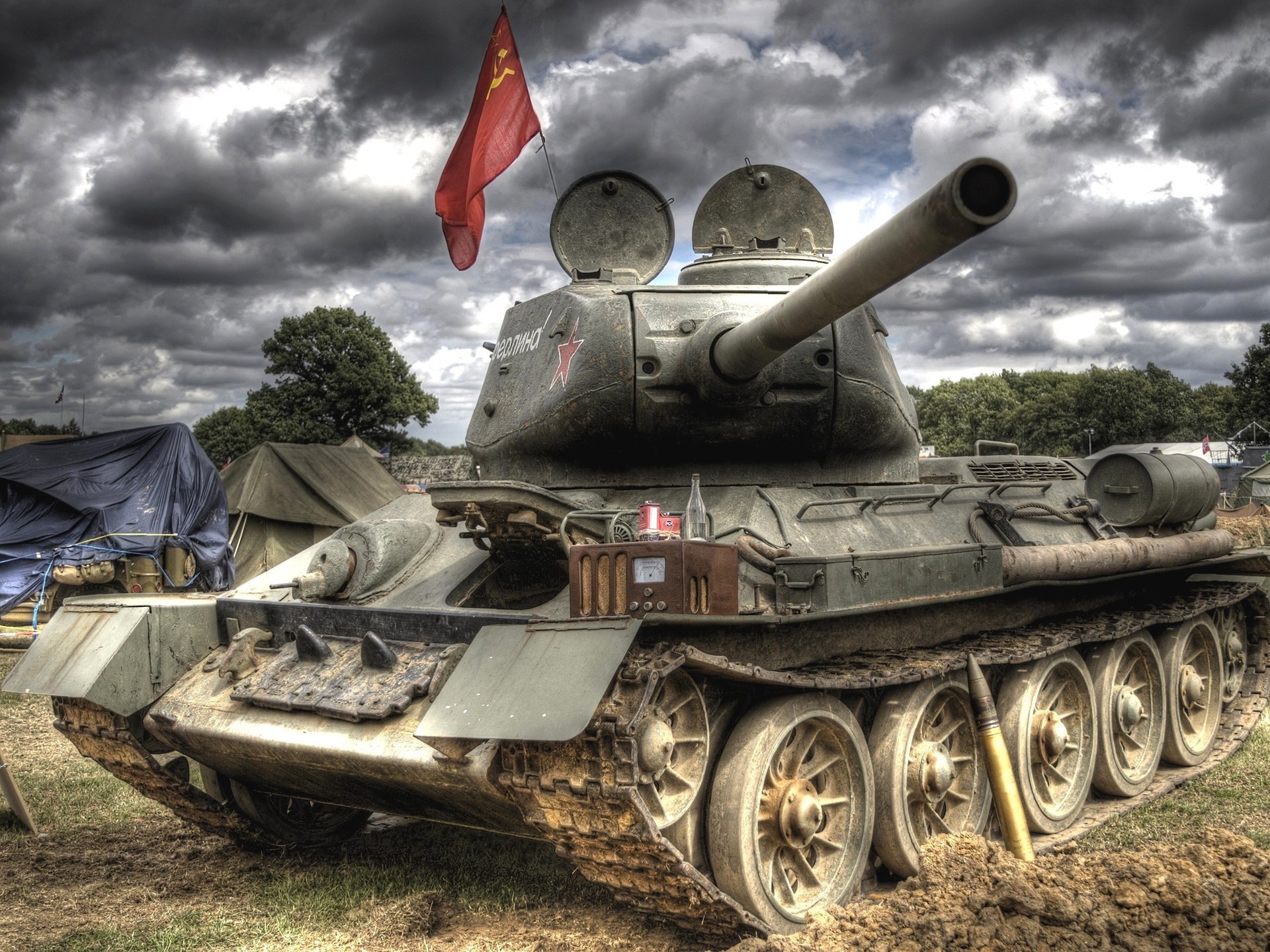 giorno della vittoria sovietico medio t-34-85 barile carro armato