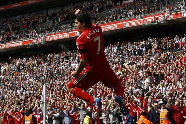 Victoire de football du tout-puissant Liverpool