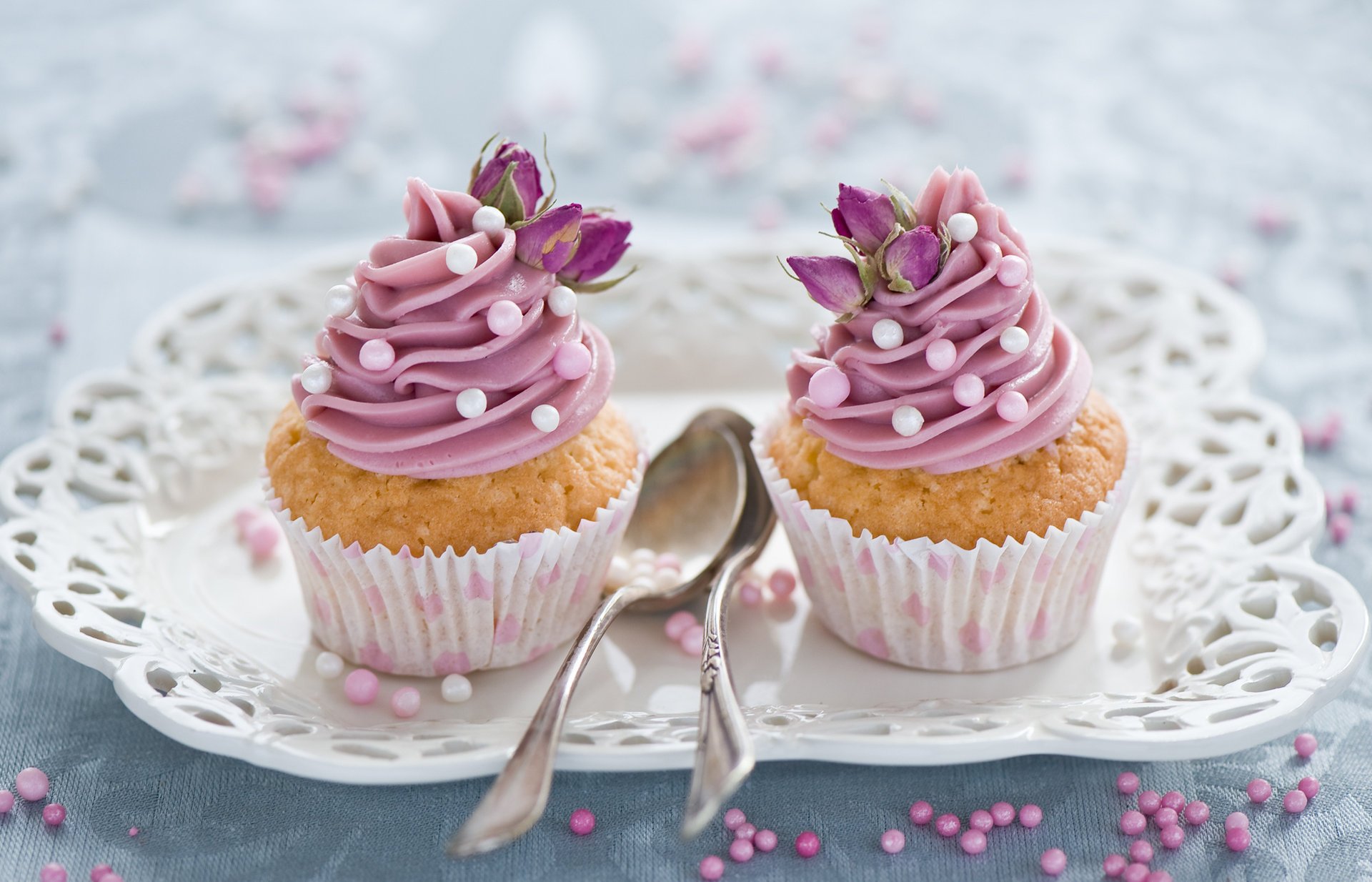 fleurs cupcakes crème cuisson décoration dessert rose