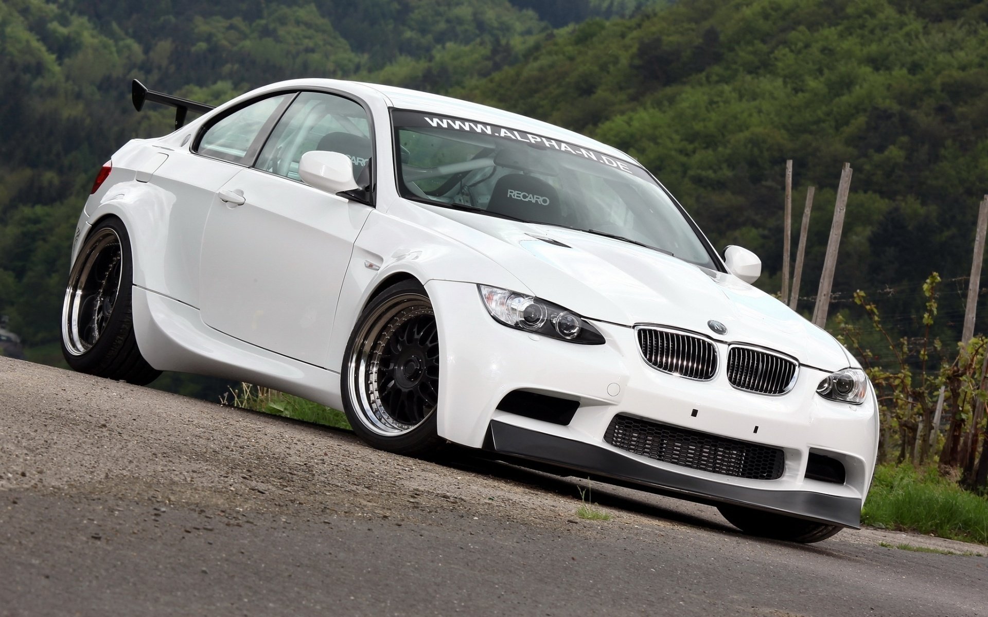 bt92 alpha-n avant tuning fond e92 bmw bmw m3 tuning blanc