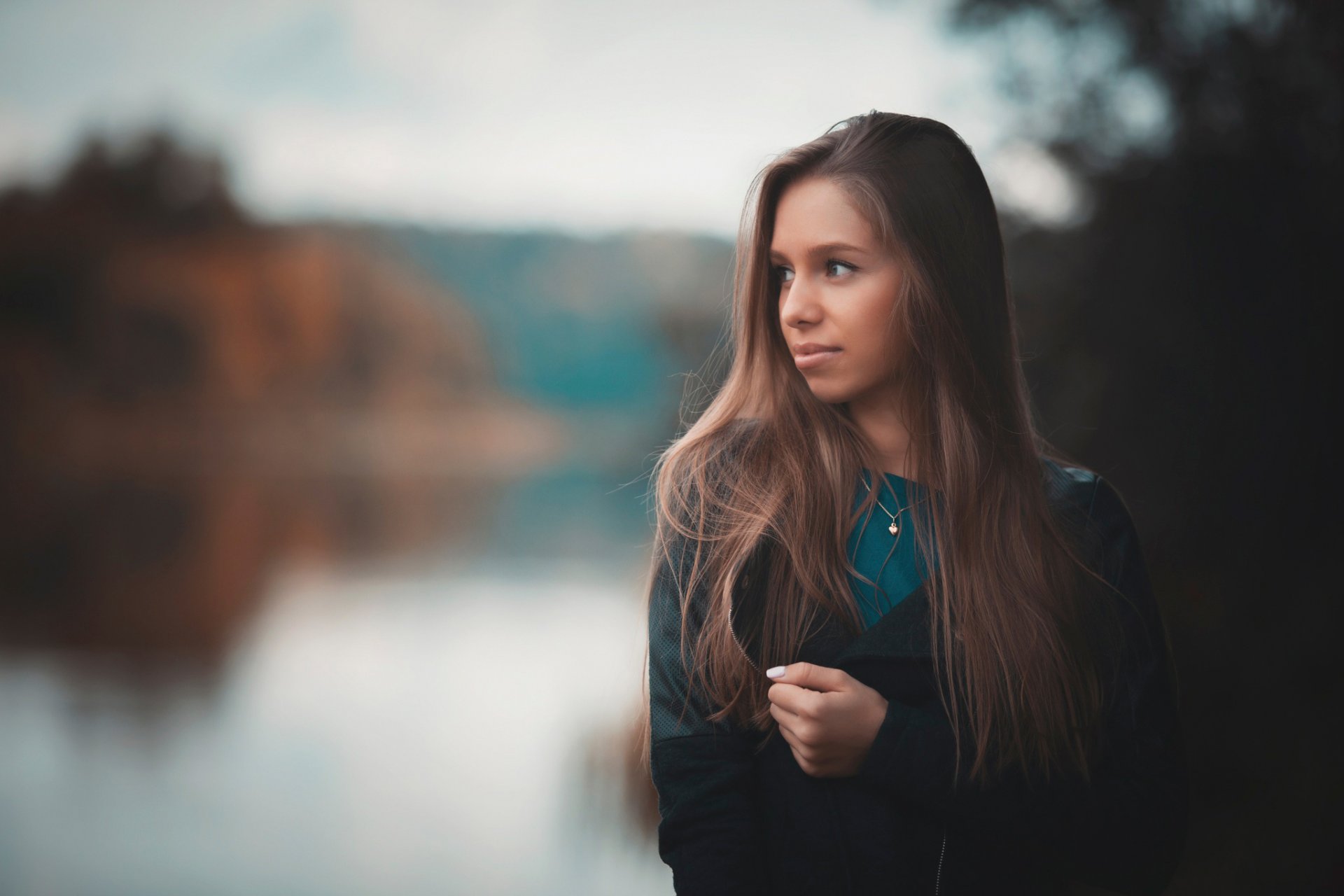 girl portrait autumn bokeh