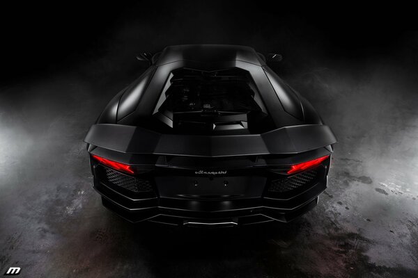 Lamborghini matte black avenator