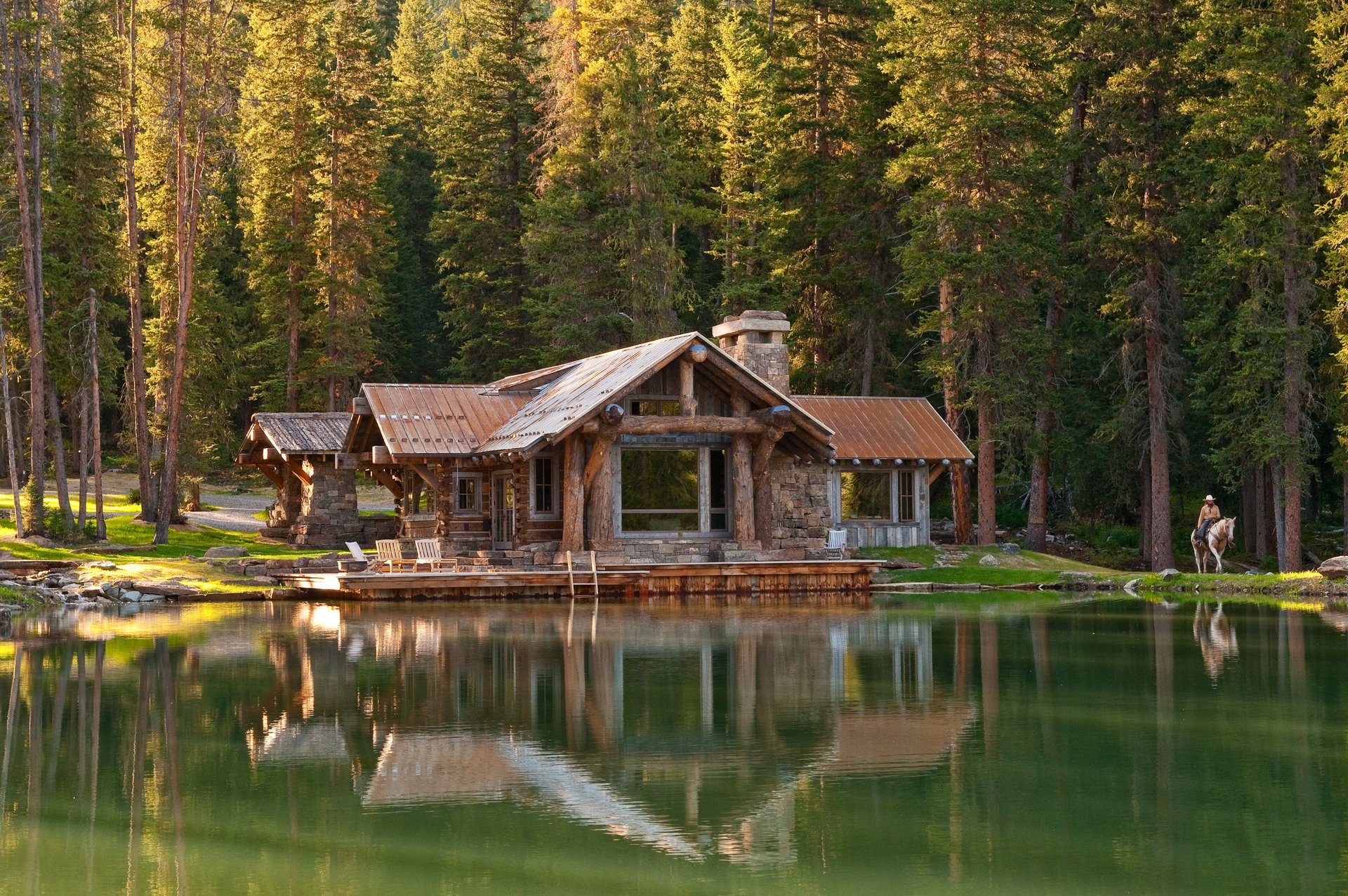 maison arbres lac eau forêt été