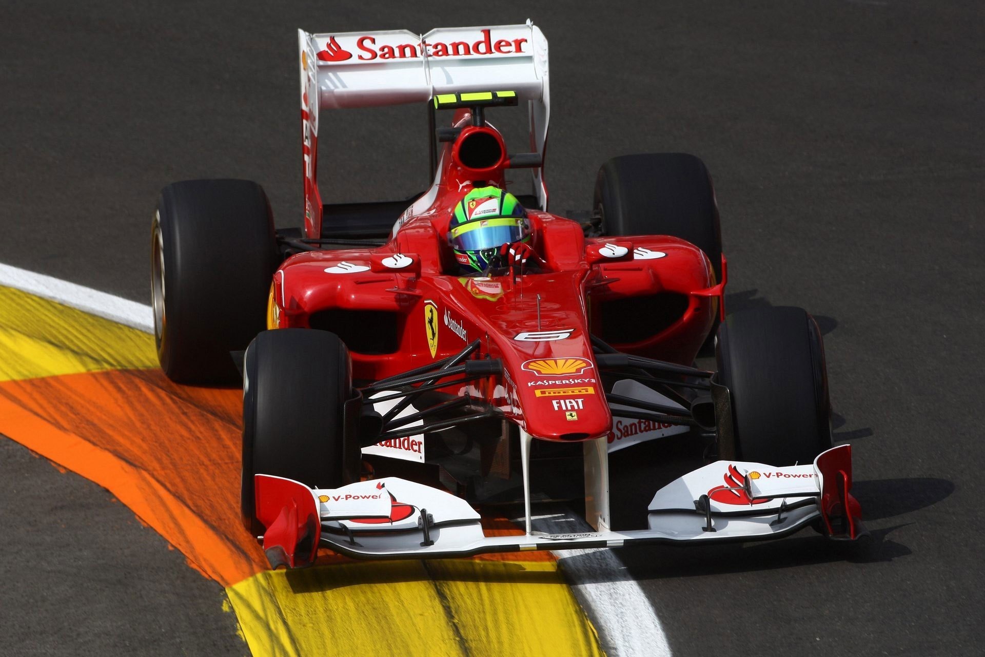 valencia pista formula 1 ferrari 150 italia pilota f1 parabrik pilota ferrari spagna felipe massa 2011