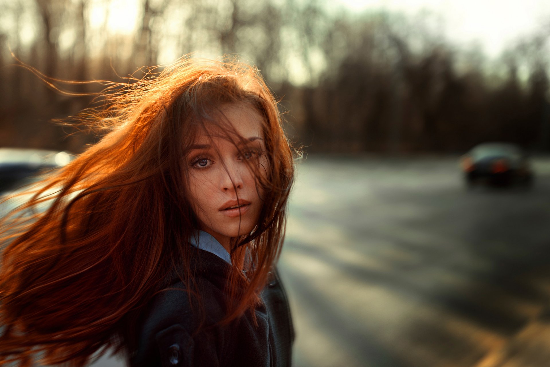 escapando cabello viento luz del sol rusia retrato georgy chernyadyev