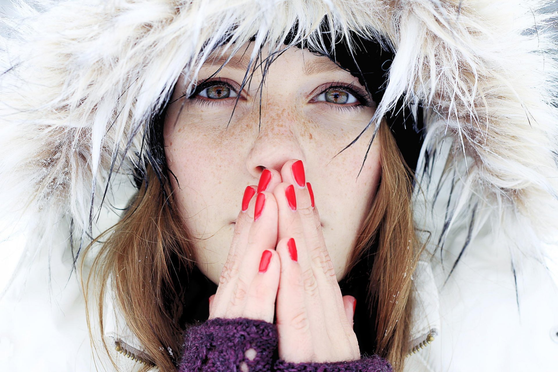 portrait view freckles manicure