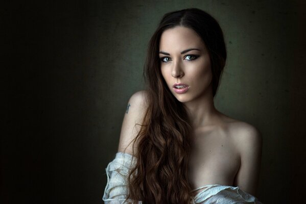 Portrait of brunette Maria by photographer Georgy Chernyadyev