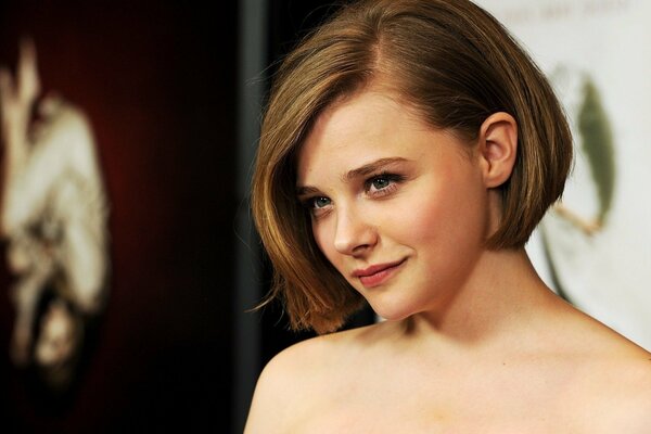 Chloe Grace Moretz beautiful face and hairstyle