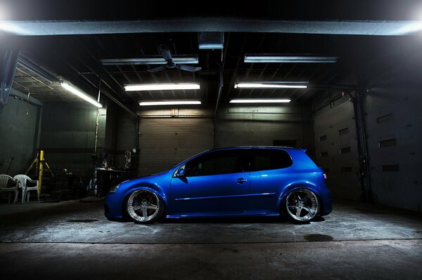 Volkswagen golf BLU sintonizzato