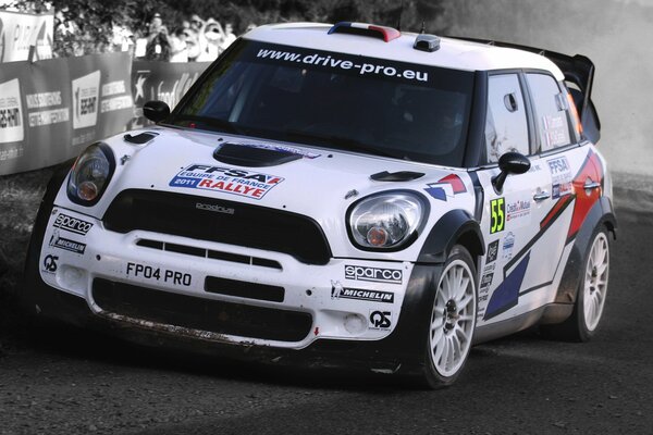 Mini Cooper w Rajdzie Dakar