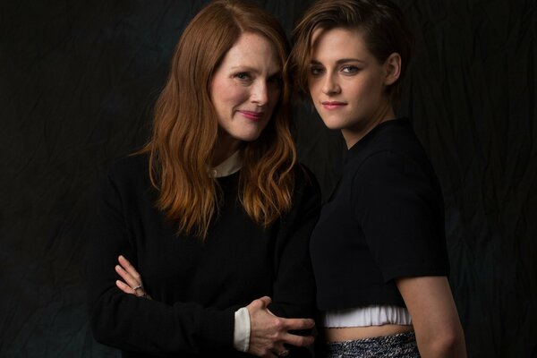 Kristen Stewart y Julianne Moore