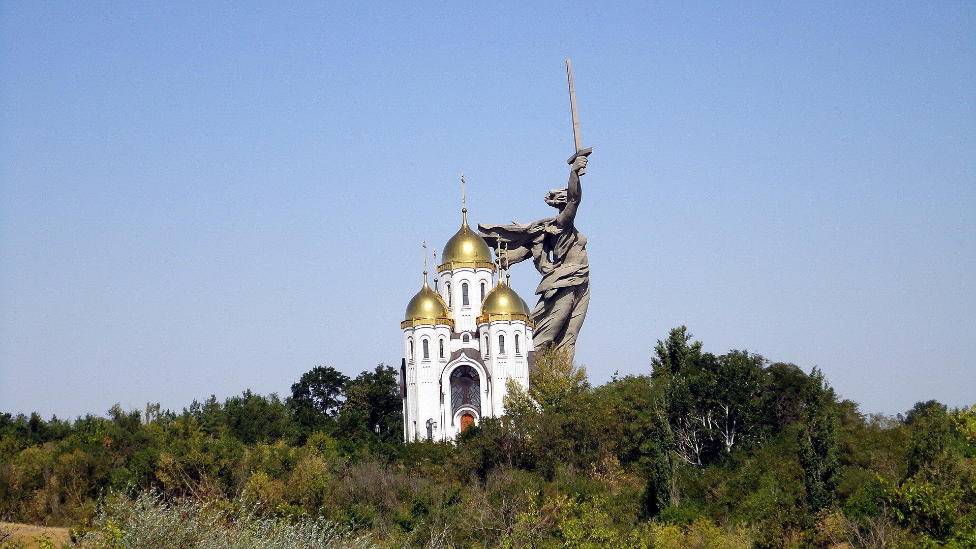 volgograd russia homeland mother the sky