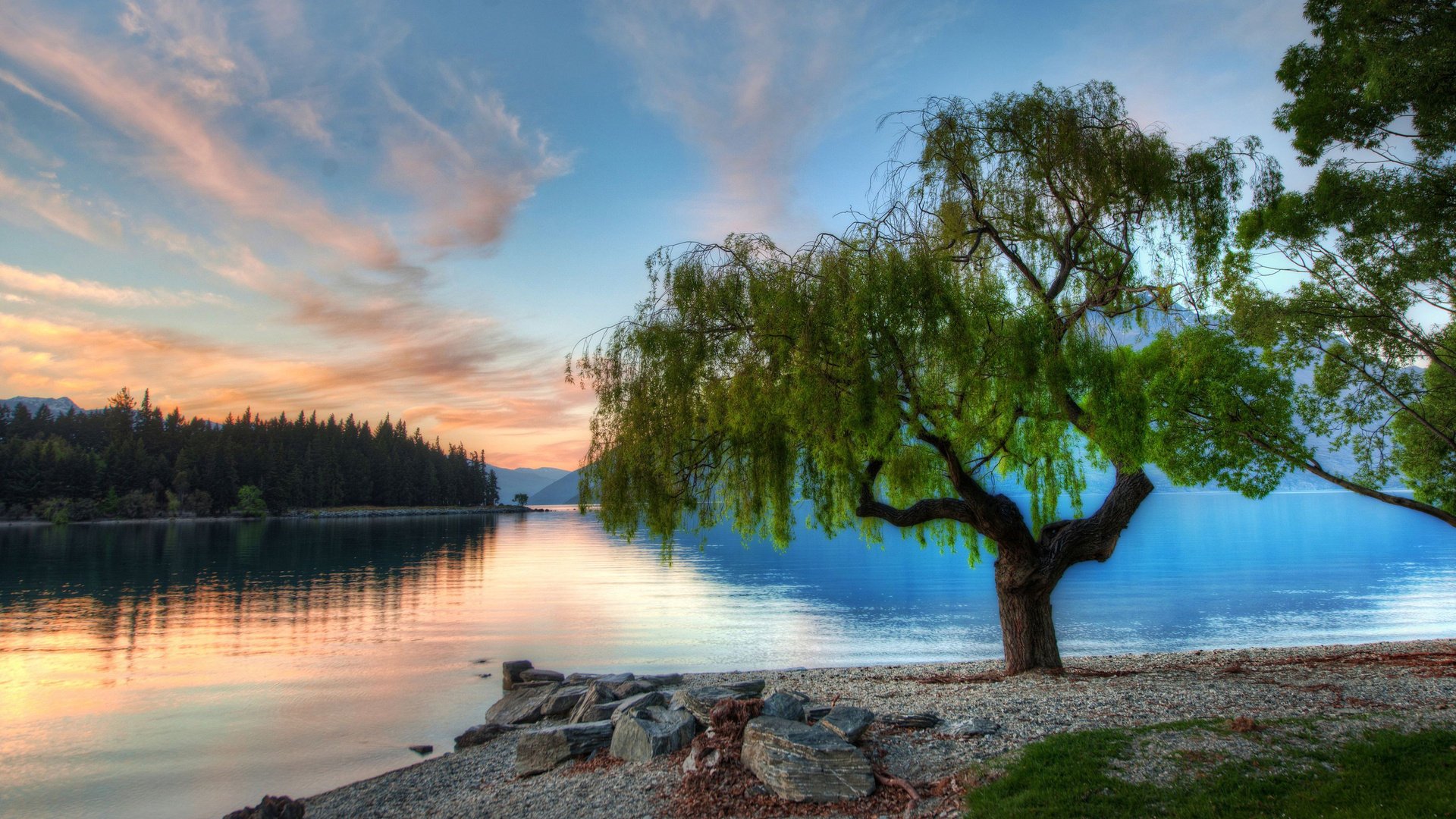 sur le rivage pavé pierres lac