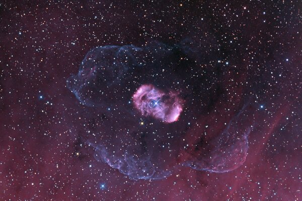 Hermosa nebulosa de la estrella cósmica