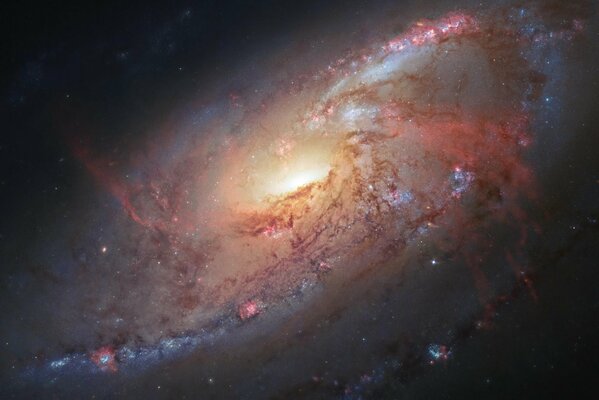 Снимок с космического телескопа хаббла спиральной галактики