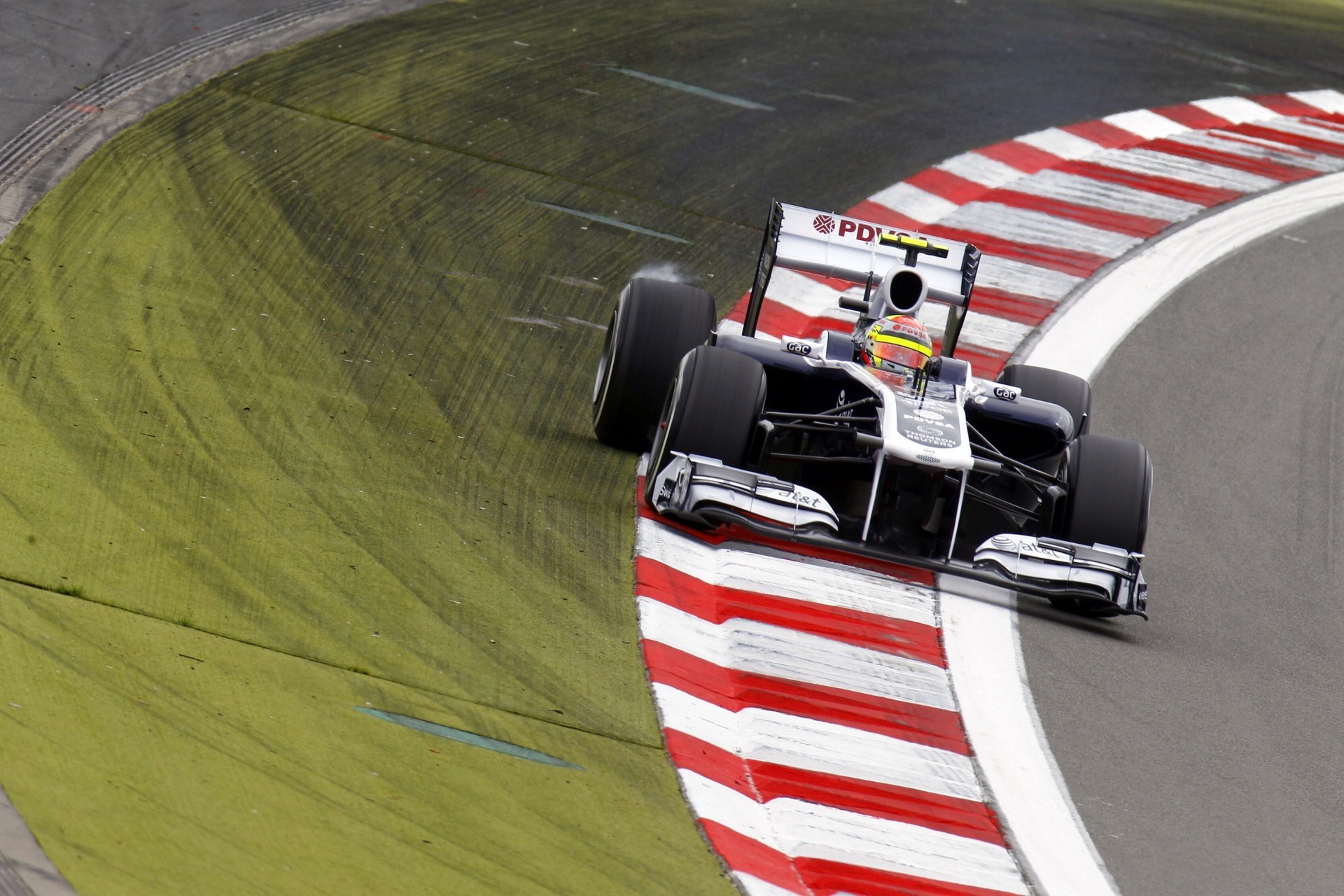 f1 remont nurburgring pastor maldonado williams fw33