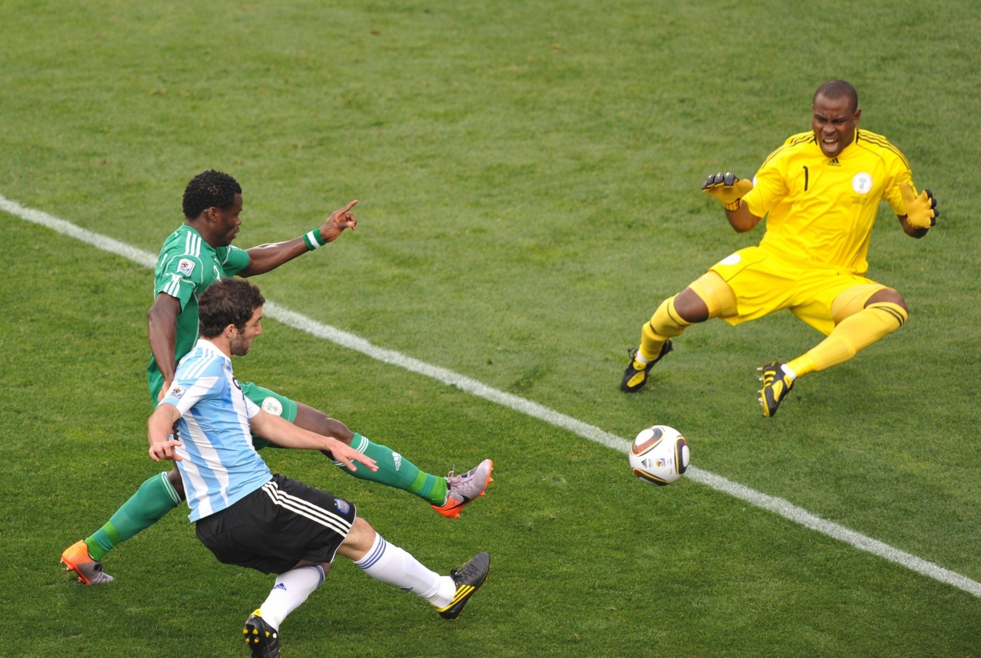 argentina higuaín fútbol