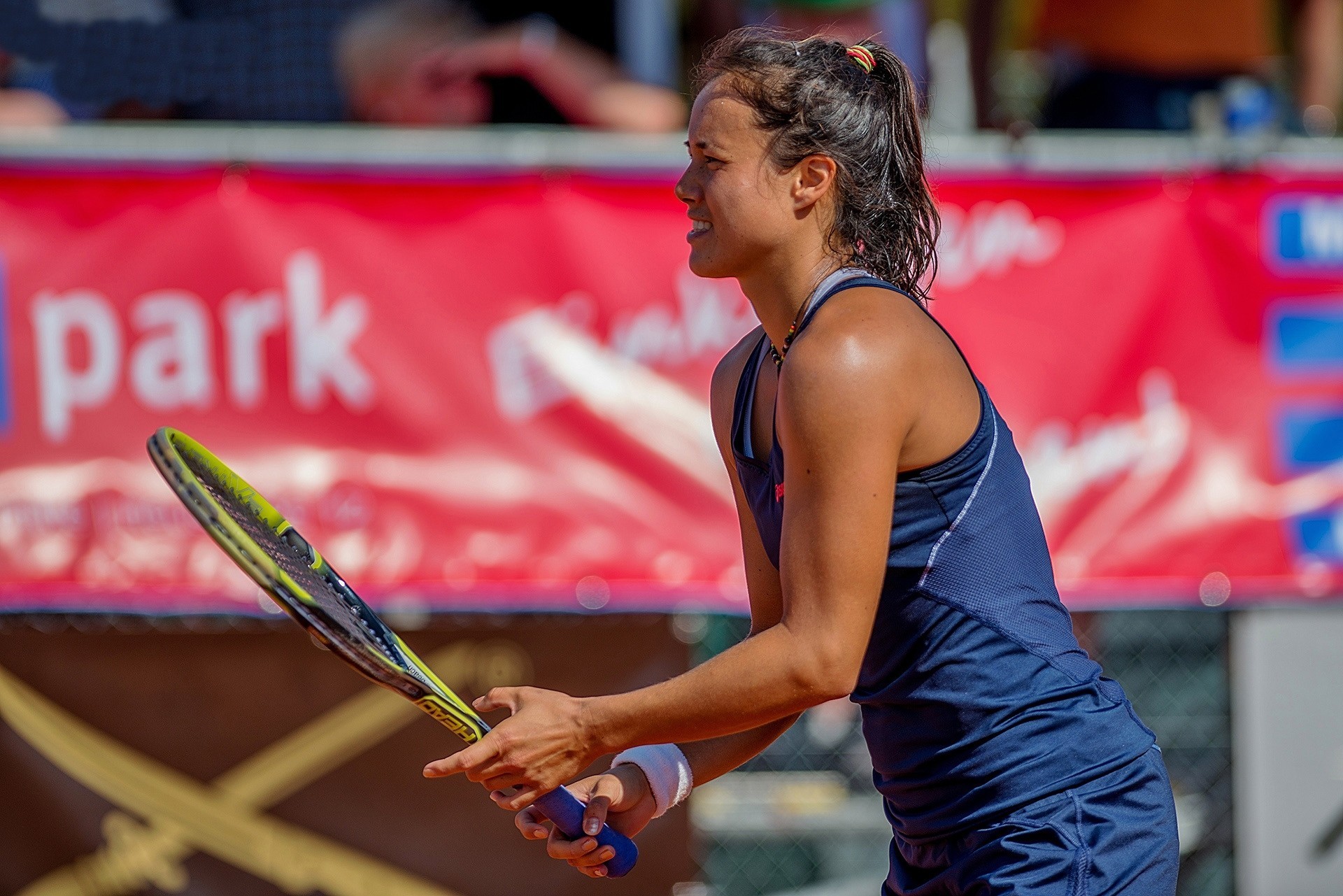 laura thorpe raquette joueuse de tennis française