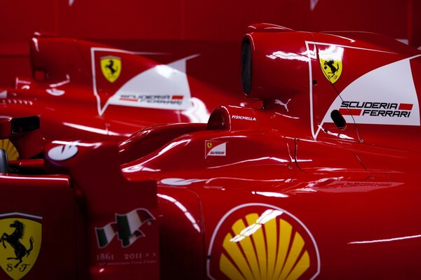 Auto rossa ferrari per la Formula 1