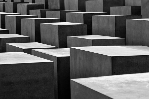 Abstraction; blocs monochromes de cubes