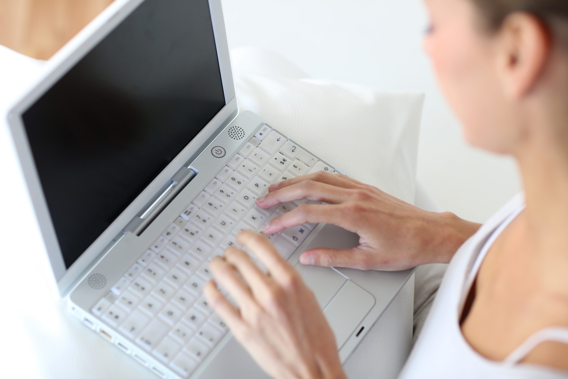 keyboard notebook girl hand