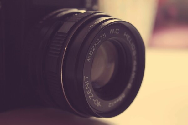 Lente del viejo fotoaparato Zenit