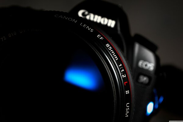 Canon black professional camera