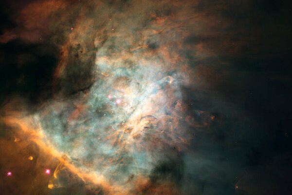 La Via Lattea colorata e misteriosa