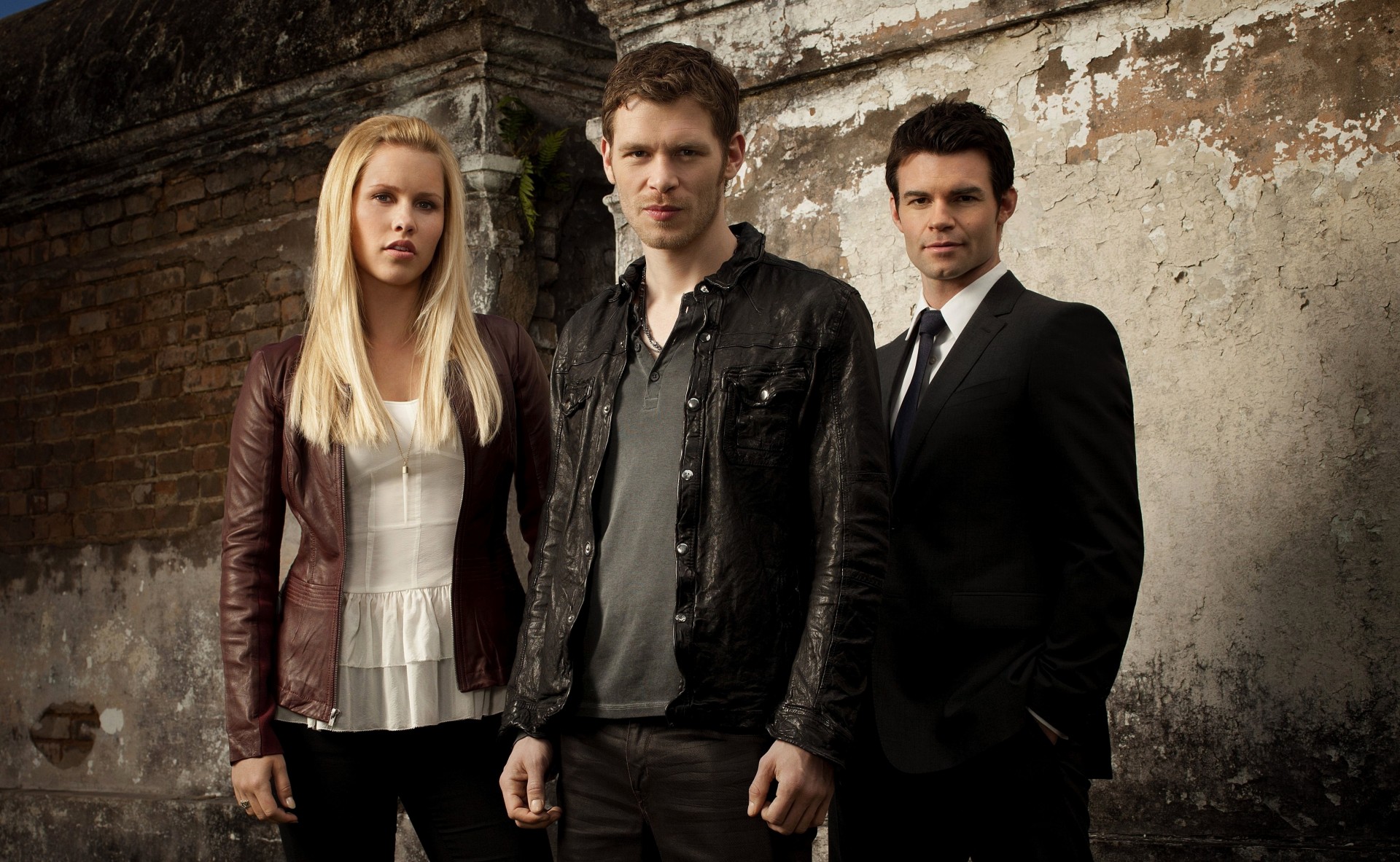 daniel gillis starożytny claire holt joseph morgan postać klaus rebecca pierworodni eliasz aktor