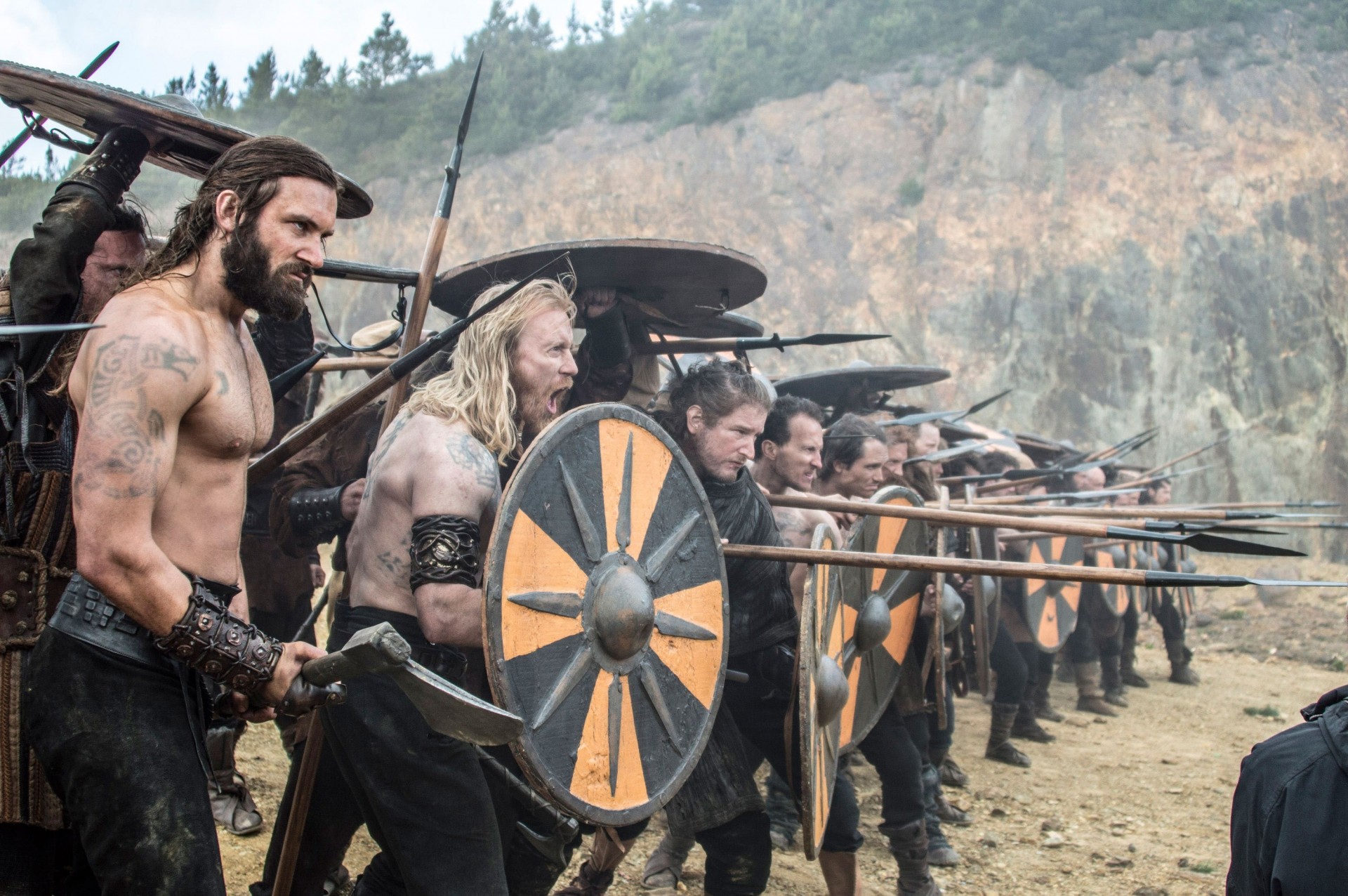 serie tensión escudos drama vikingos guerreros armas histórico