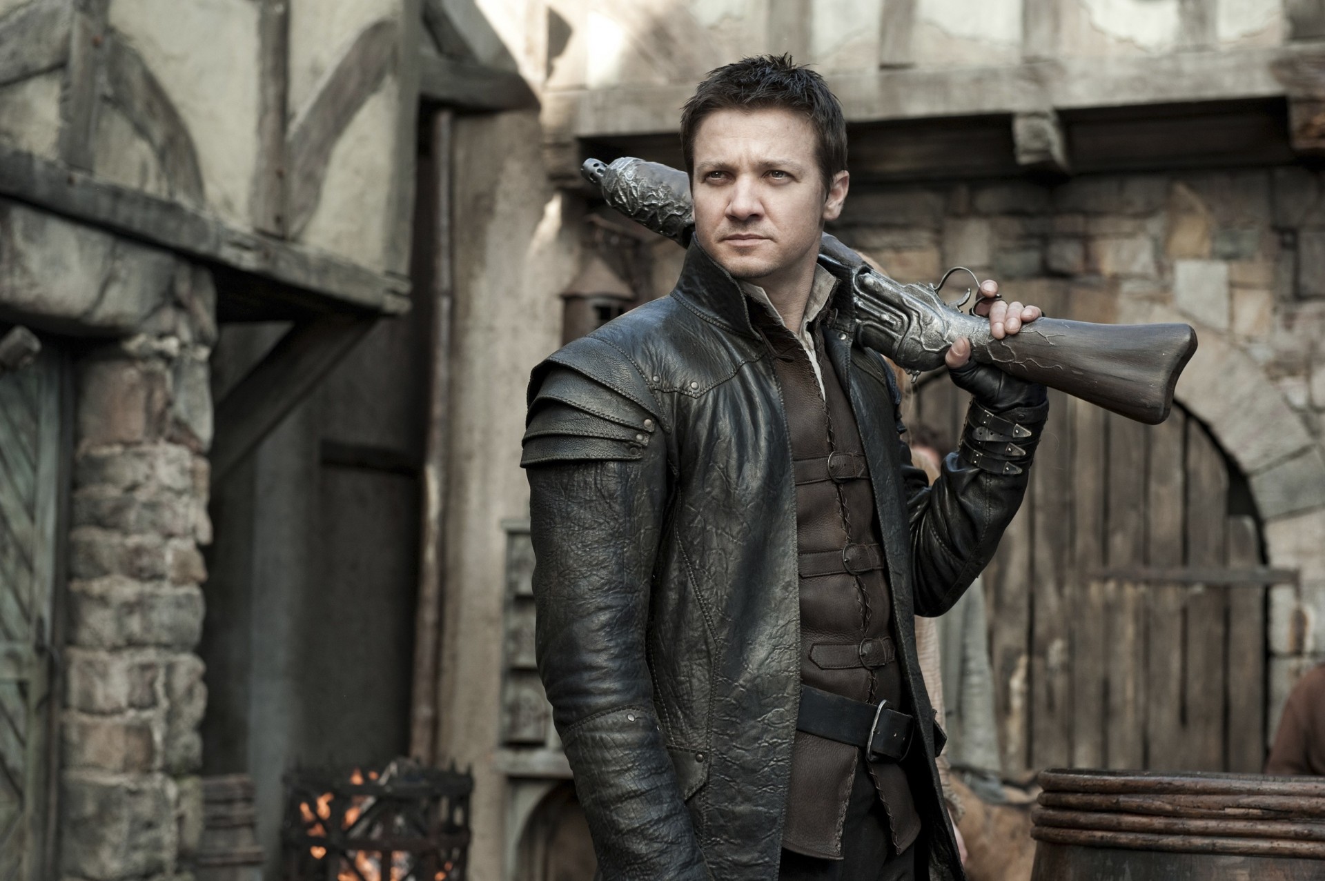 jeremy renner cazadores de brujas