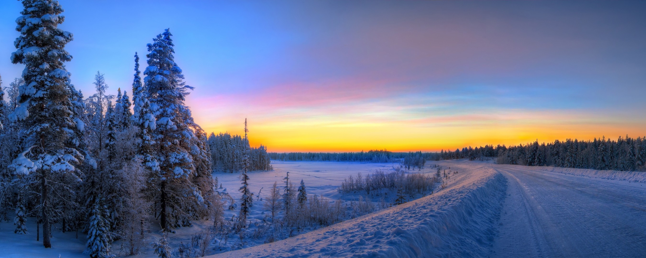 route paysage hiver coucher de soleil